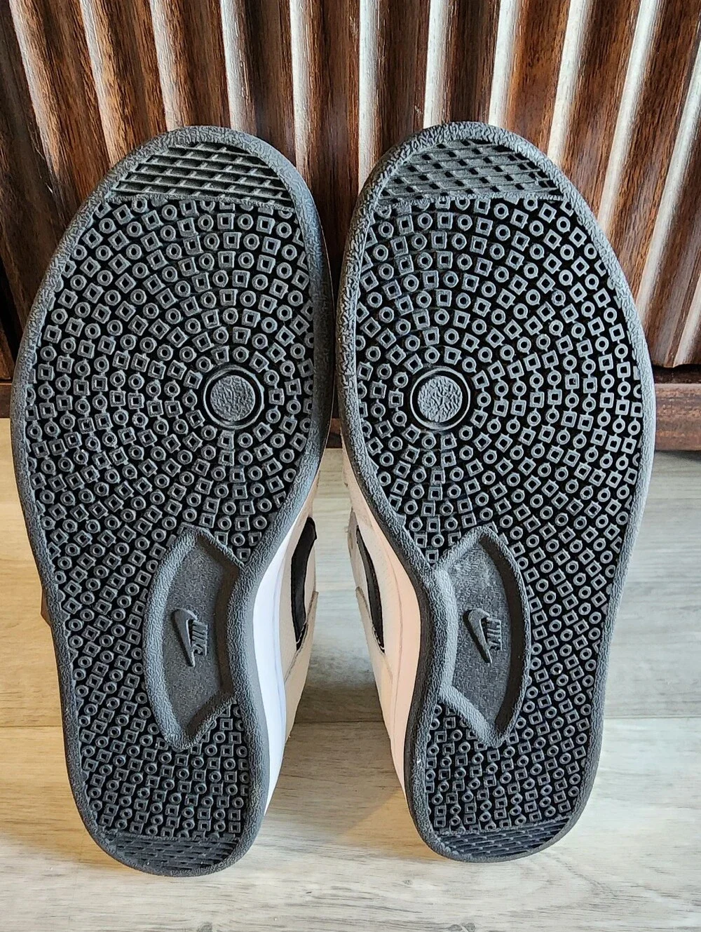 Nike brand sb